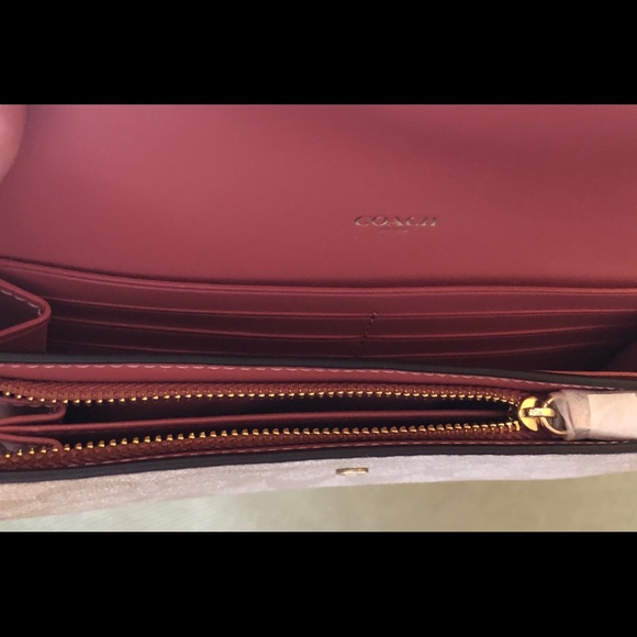 COACH Slim Envelope Wallet in Peony NWOT - Picture 4 of 4
